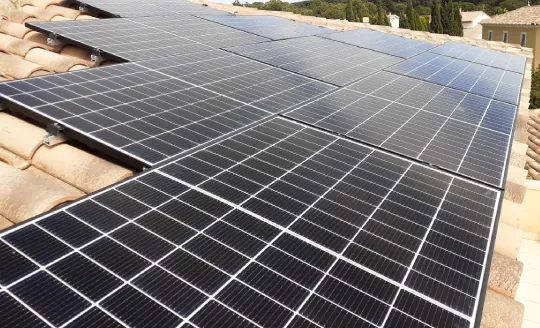 découvrez nos modules photovoltaïques innovants, conçus pour optimiser la production d'énergie solaire. profitez d'une énergie renouvelable et réduisez votre empreinte carbone avec nos solutions performantes et durables.