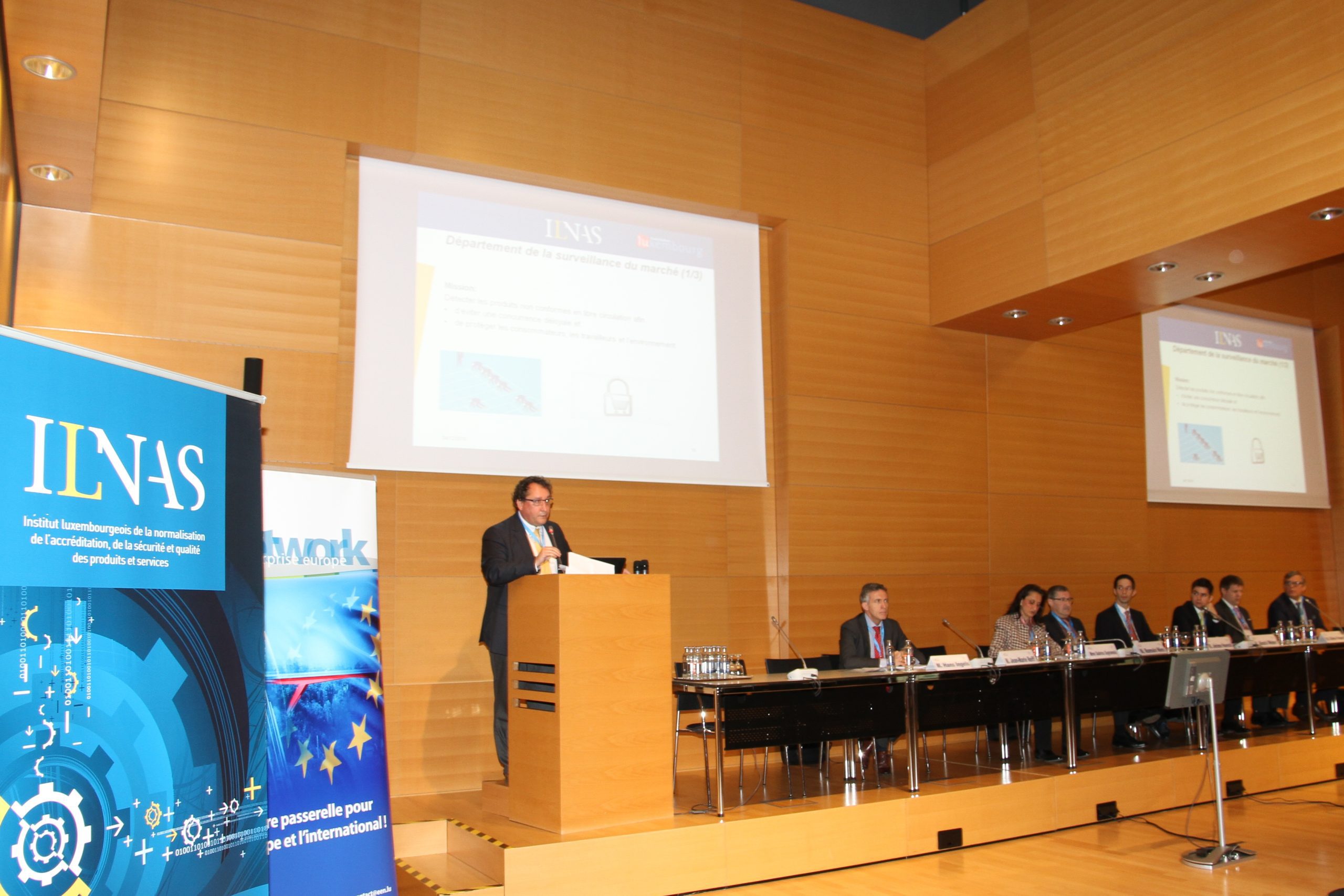 découvrez comment la normalisation influence la compétitivité des entreprises. explorez les stratégies pour harmoniser les processus et répondre aux exigences du marché tout en boostant l'innovation et l'efficacité.