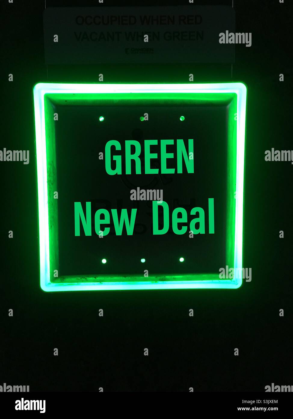 découvrez les offres greenlight solar pour des solutions solaires écologiques et personnalisées. profitez d'une énergie renouvelable, d'une réduction de vos factures d'électricité et d'un impact positif sur l'environnement grâce à nos installations solaires de haute qualité.