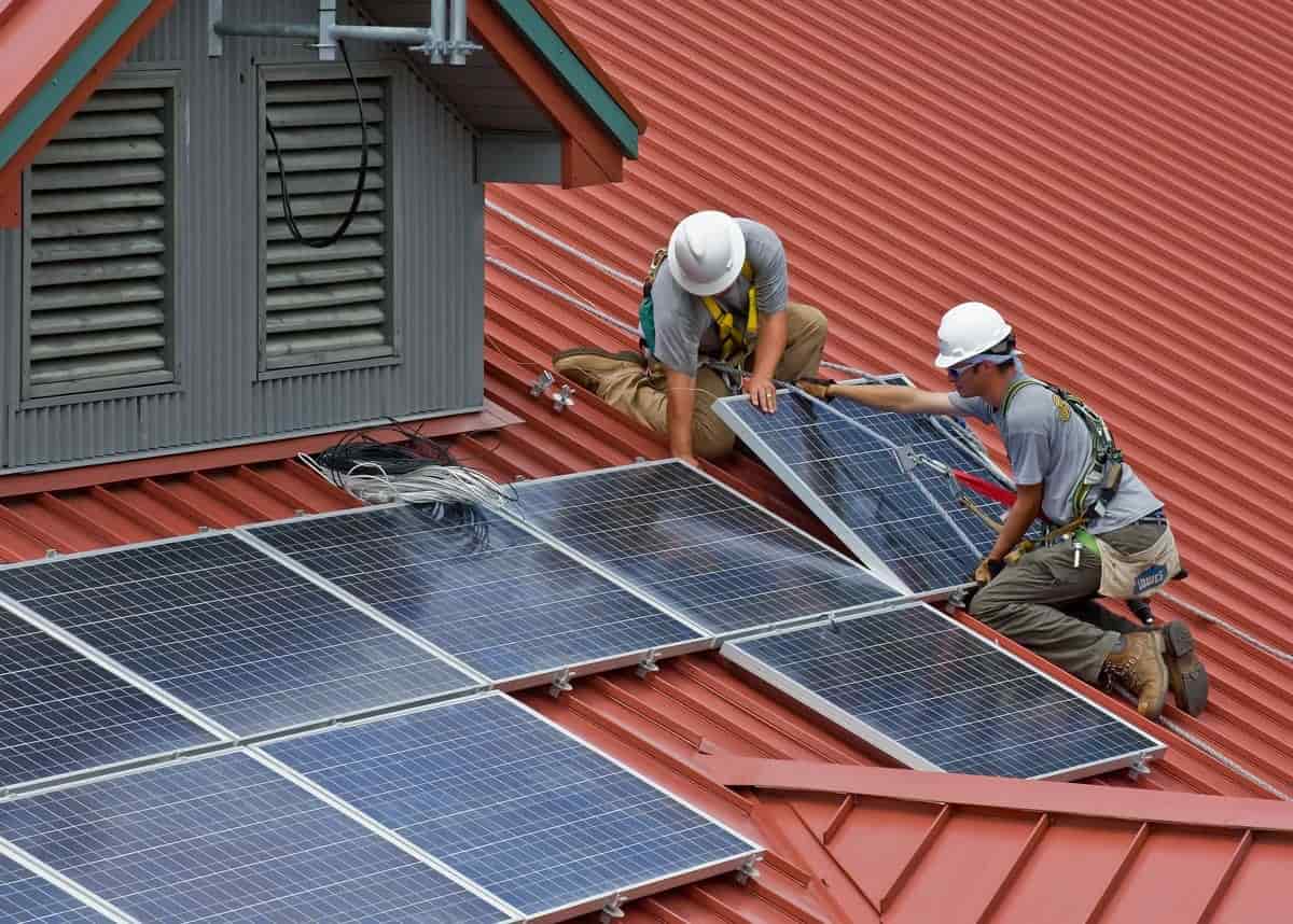 découvrez nos offres exceptionnelles sur les panneaux solaires ! profitez d'une énergie renouvelable à prix réduit tout en contribuant à la protection de l'environnement. comparez nos différentes solutions adaptées à vos besoins et faites des économies sur vos factures d'énergie.