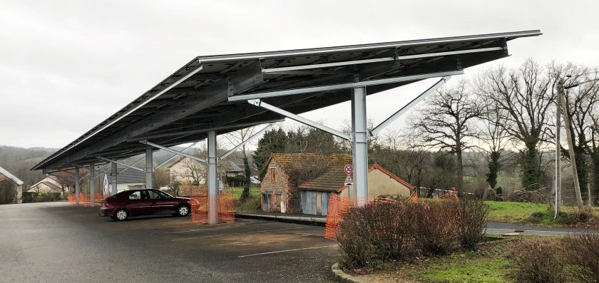 découvrez les avantages des ombrières photovoltaïques, une solution innovante et écologique pour produire de l'énergie solaire tout en offrant un abri pour vos véhicules. idéales pour optimiser l'espace et réduire votre empreinte carbone.