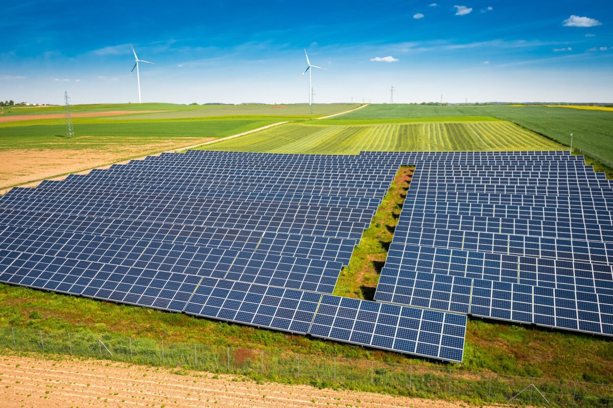 découvrez les opportunités incontournables des panneaux solaires pour économiser sur vos factures d'énergie et contribuer à un avenir durable. explorez les différentes solutions et avantages que l'énergie solaire peut offrir à votre foyer ou votre entreprise.