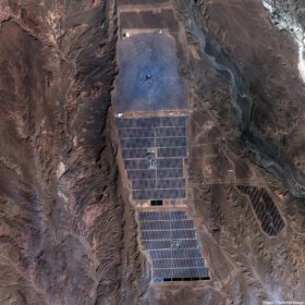 découvrez ouarzazate, la porte du désert marocain, et plongez dans l'univers des panneaux solaires. explorez comment cette ville, riche en culture et en paysages époustouflants, adopte les énergies renouvelables pour un avenir durable. que vous soyez passionné par l'architecture traditionnelle ou l'innovation écologique, ouarzazate vous offre une expérience unique alliant tradition et modernité.