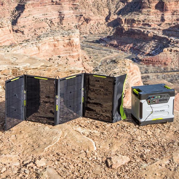 découvrez le panneau photovoltaïque nomade, une solution écologique et pratique pour produire de l'énergie renouvelable où que vous soyez. idéal pour les voyages, le camping ou en cas de coupure de courant, il vous permet de recharger vos appareils tout en respectant l'environnement.