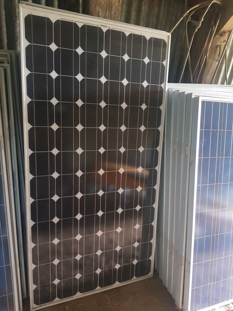 découvrez notre sélection de panneaux solaires d'occasion sur ebay. profitez d'offres incroyables pour réduire votre facture d'électricité tout en adoptant une démarche écologique. économisez tout en investissant dans une énergie durable !