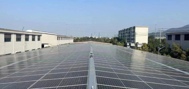 découvrez comment l'investissement dans des panneaux solaires peut vous permettre de réaliser des économies d'énergie significatives tout en contribuant à la protection de l'environnement. informez-vous sur les avantages financiers, les subventions disponibles et les solutions personnalisées pour un passage à l'énergie solaire réussi.