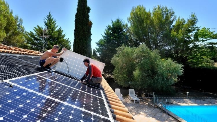 découvrez comment un panneau solaire rentable peut réduire vos factures d'énergie tout en contribuant à la protection de l'environnement. optez pour une solution durable et économique pour votre habitation.
