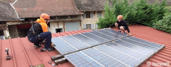 découvrez les avantages des panneaux photovoltaïques avec une durée de vie allant jusqu'à 20 ans. profitez d'économies d'énergie durables tout en contribuant à la protection de l'environnement grâce à une source d'énergie renouvelable et fiable.