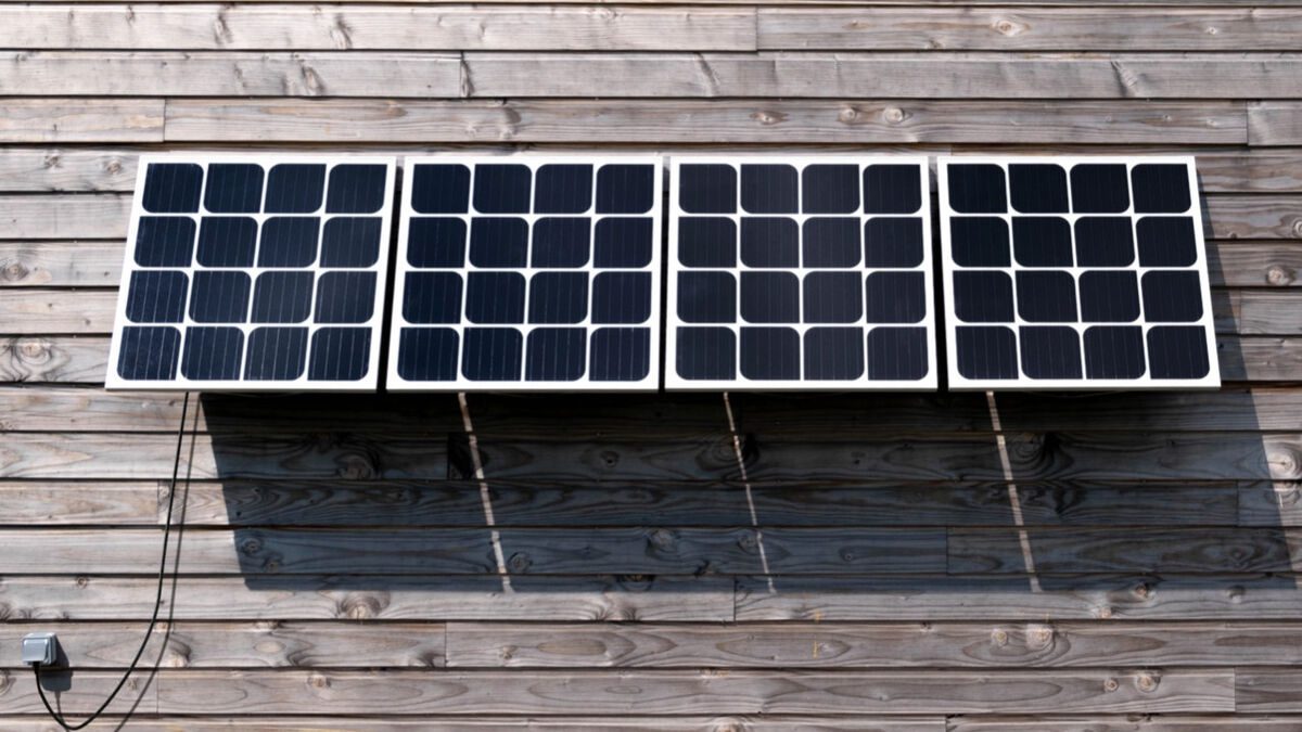 découvrez la gamme de panneaux photovoltaïques leroy merlin pour optimiser votre consommation d'énergie. profitez de solutions écologiques et performantes adaptées à tous vos besoins. informez-vous sur les avantages des énergies renouvelables et trouvez le produit idéal pour votre projet.