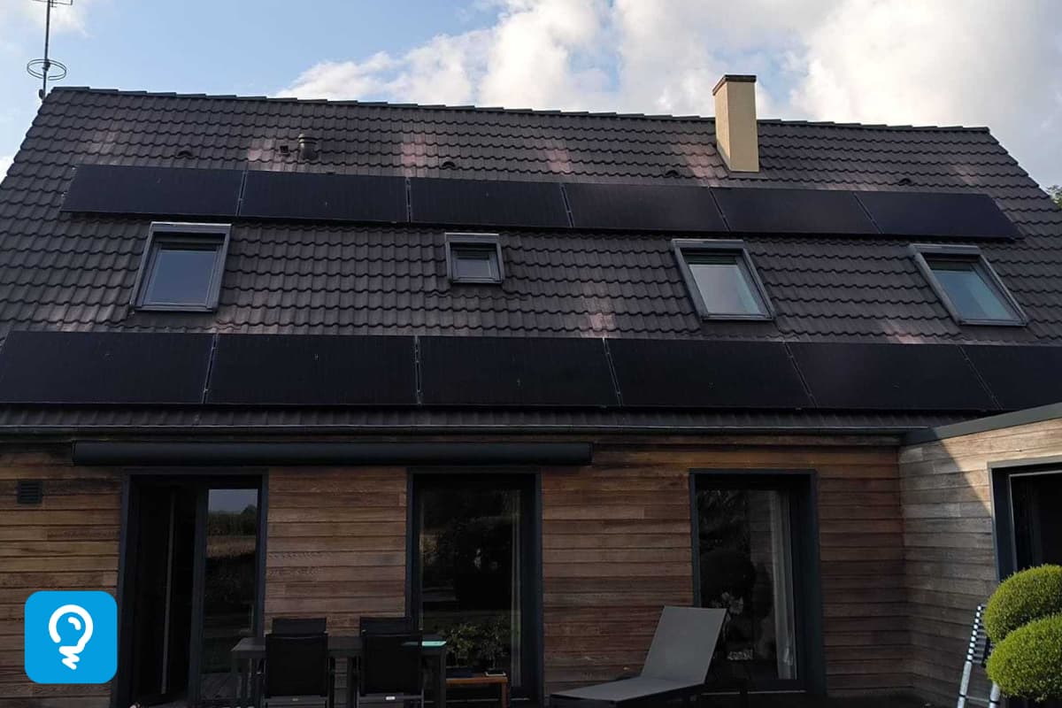 découvrez nos panneaux solaires de 150 m², conçus pour maximiser votre production d'énergie tout en réduisant vos factures d'électricité. optez pour une solution écologique et économique qui s'intègre parfaitement à votre habitation.