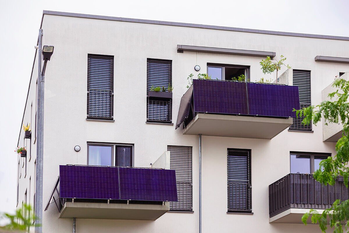 découvrez comment installer des panneaux solaires dans votre appartement pour réduire vos factures d'électricité et contribuer à la transition énergétique. explorez les avantages, les solutions adaptées et les réglementations en vigueur.