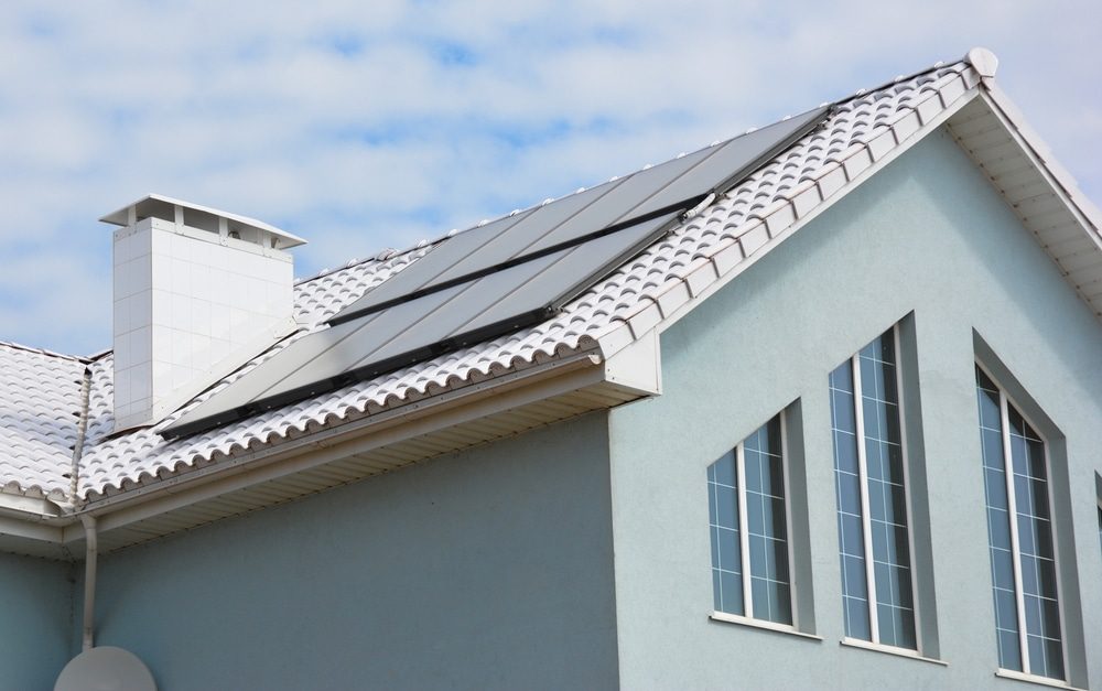 découvrez les avantages et inconvénients des panneaux solaires. informez-vous sur les bénéfices liés à l'énergie renouvelable, les économies financières possibles, ainsi que les défis et limites associés à leur installation. faites le choix éclairé pour un avenir plus durable.