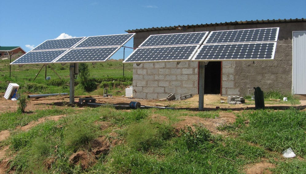 découvrez des panneaux solaires discount en afrique, idéaux pour réduire vos factures d'énergie tout en préservant l'environnement. profitez d'offres compétitives et d'installations de qualité pour un avenir durable.