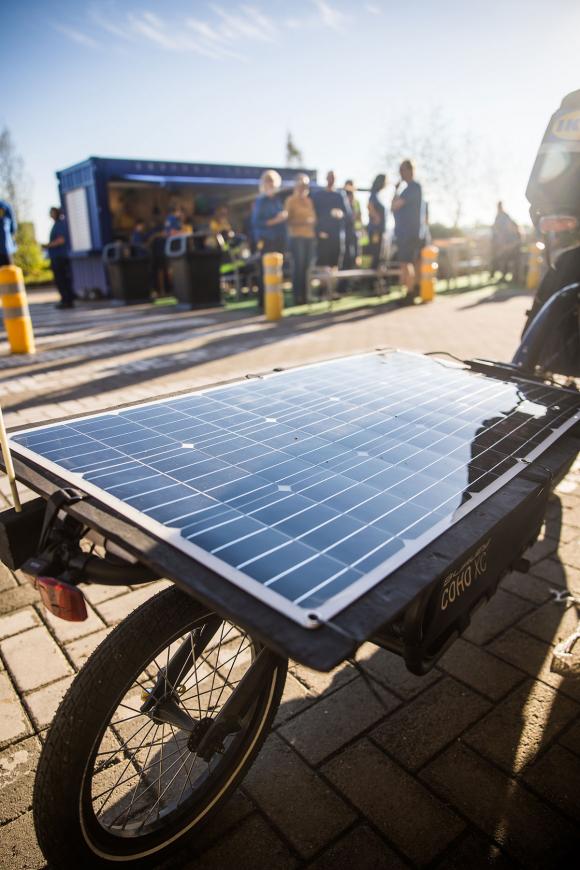 découvrez les panneaux solaires durables d'ikea, conçus pour offrir une énergie renouvelable efficace et respectueuse de l'environnement. idéaux pour réduire votre empreinte carbone et réaliser des économies sur vos factures d'électricité, ces panneaux allient innovation et design. optez pour une solution énergétique écoresponsable avec ikea.