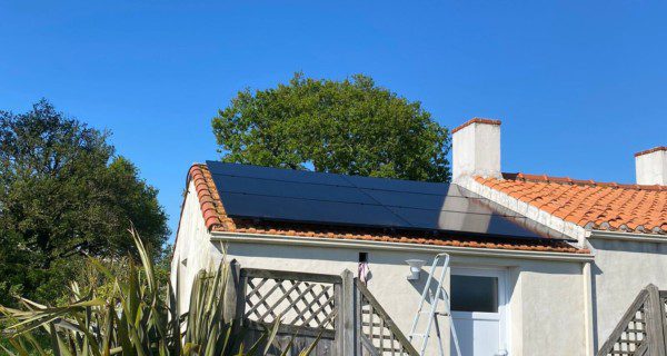 découvrez nos solutions de panneaux solaires à nantes pour optimiser votre consommation d'énergie et réduire votre empreinte carbone. profitez d'une installation professionnelle et d'une énergie renouvelable accessible et durable.