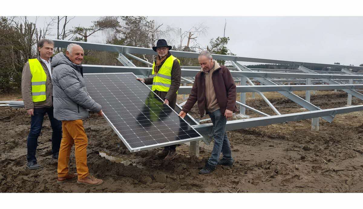 découvrez les solutions photovoltaïques à yssingeaux pour optimiser votre consommation d'énergie et réduire votre empreinte carbone. profitez d'une énergie solaire durable et économique avec des installations adaptées à vos besoins.