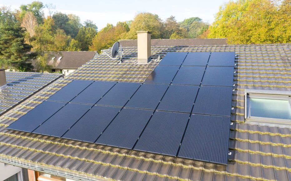 découvrez les solutions photovoltaïques proposées par ikea pour produire votre propre énergie solaire. optez pour une consommation responsable et économique tout en alliant design fonctionnel et durabilité. transformez votre toiture en une source d'énergie renouvelable avec les panneaux solaires ikea.