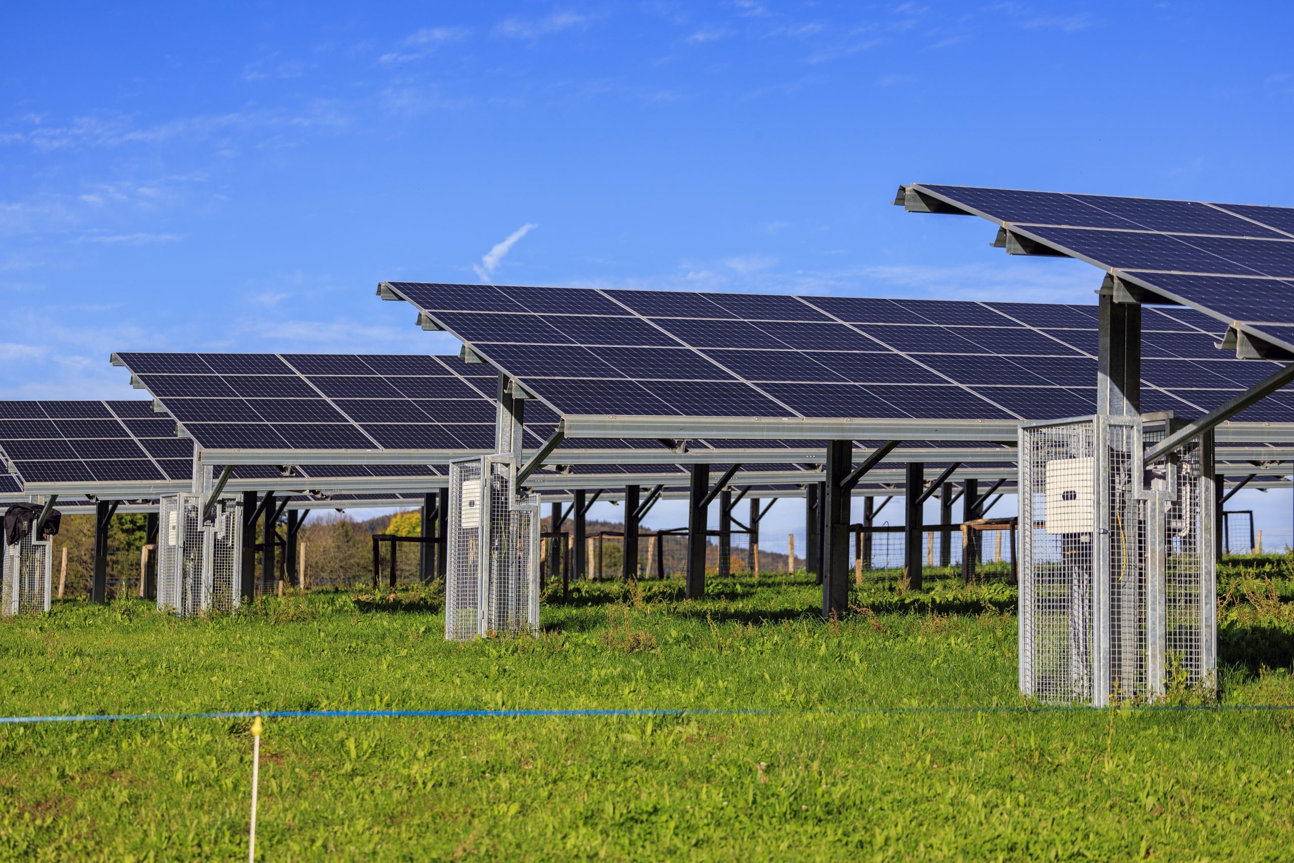 découvrez les photovoltaïques inondables, une innovation écologique qui combine énergie solaire et résilience face aux inondations. maximisez l'utilisation de l'espace aquatique tout en produisant de l'électricité renouvelable et durable.