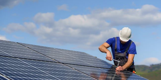 découvrez nos services professionnels pour la pose de panneaux photovoltaïques, une solution écologique et économique pour produire votre propre électricité. profitez d'une installation de qualité, réalisée par des experts, pour réduire votre facture énergétique et contribuer à la transition énergétique.