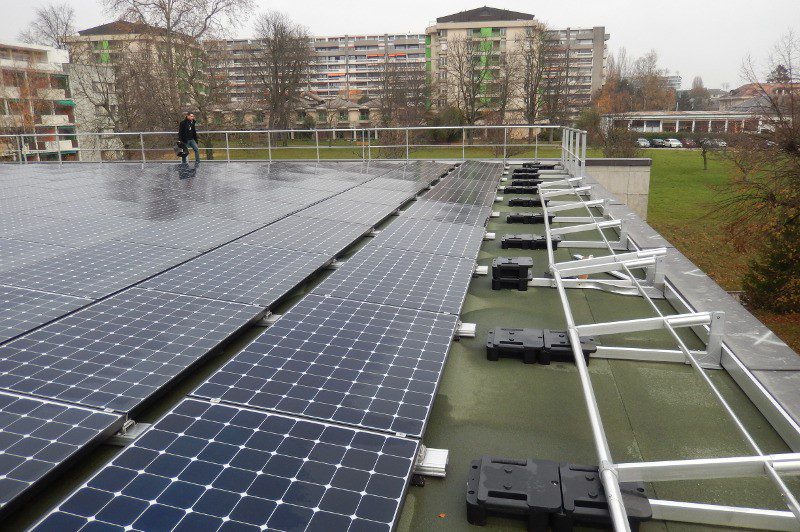 découvrez les pratiques photovoltaïques urbaines, des solutions innovantes pour intégrer l'énergie solaire dans nos villes. apprenez comment ces initiatives durables contribuent à la transition énergétique, tout en améliorant l'esthétique urbaine et en réduisant les factures d'électricité.