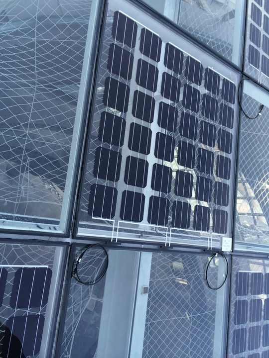 découvrez les avantages des panneaux solaires transparents : prix compétitifs et installation simplifiée. optimisez votre consommation d'énergie tout en préservant l'esthétique de votre bâtiment.