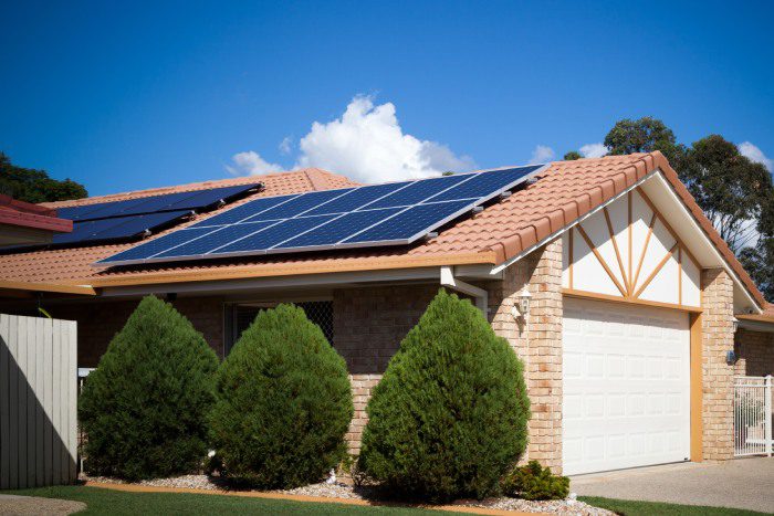 découvrez les prix d'installation des panneaux solaires 9 kw et optimisez votre investissement énergétique. profitez d'une énergie renouvelable performante et d'économies sur vos factures grâce à notre guide complet sur les coûts et les aides disponibles.