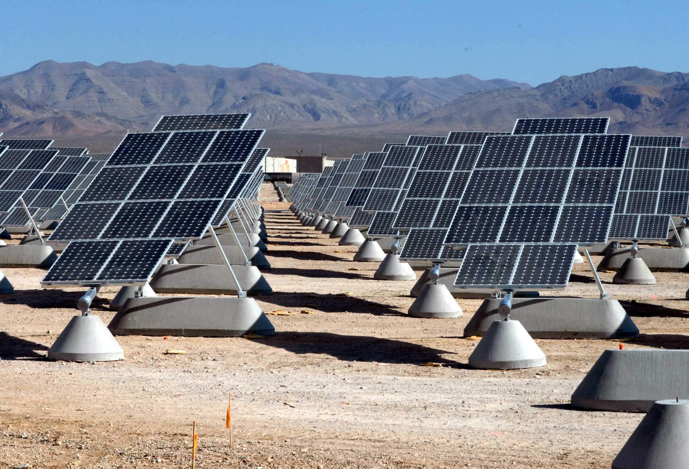 découvrez les prix des panneaux solaires en 2023 et comparez les offres disponibles pour faire des économies sur votre facture d'électricité tout en contribuant à la planète. informez-vous sur les subventions et aides financières pour rendre votre projet photovoltaïque encore plus accessible.
