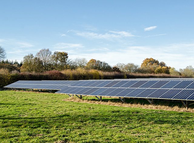explorez les dernières avancées en recherche et développement sur les panneaux photovoltaïques. découvrez comment l'innovation transforme l'énergie solaire pour un avenir durable.