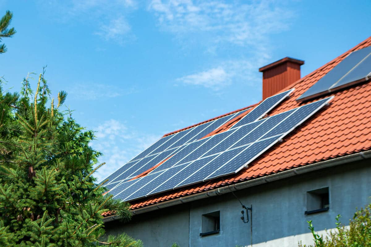 découvrez le rôle essentiel des médias dans la promotion et la sensibilisation autour de l'énergie solaire. analysez comment les informations et les campagnes médiatiques influencent l'opinion publique et encouragent l'adoption des énergies renouvelables.