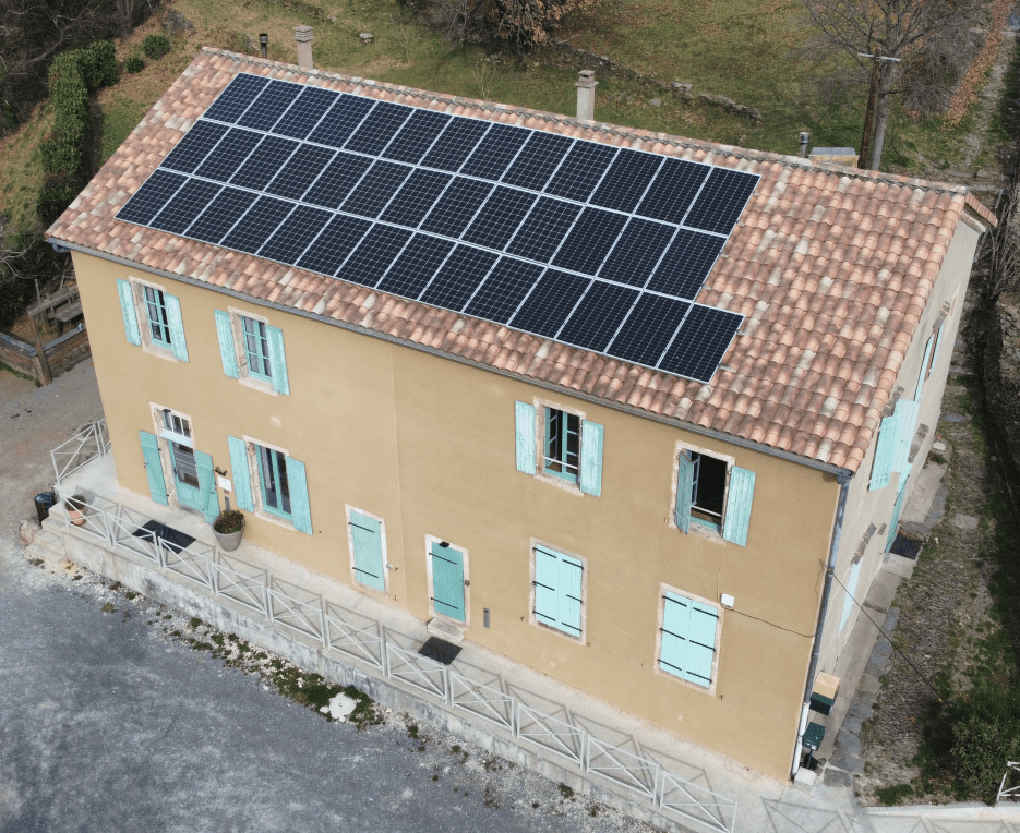 découvrez comment les panneaux solaires au soudan soutiennent les assistantes maternelles dans leur quotidien. un engagement vers une énergie durable et des économies pour les familles, tout en favorisant un environnement plus sain.
