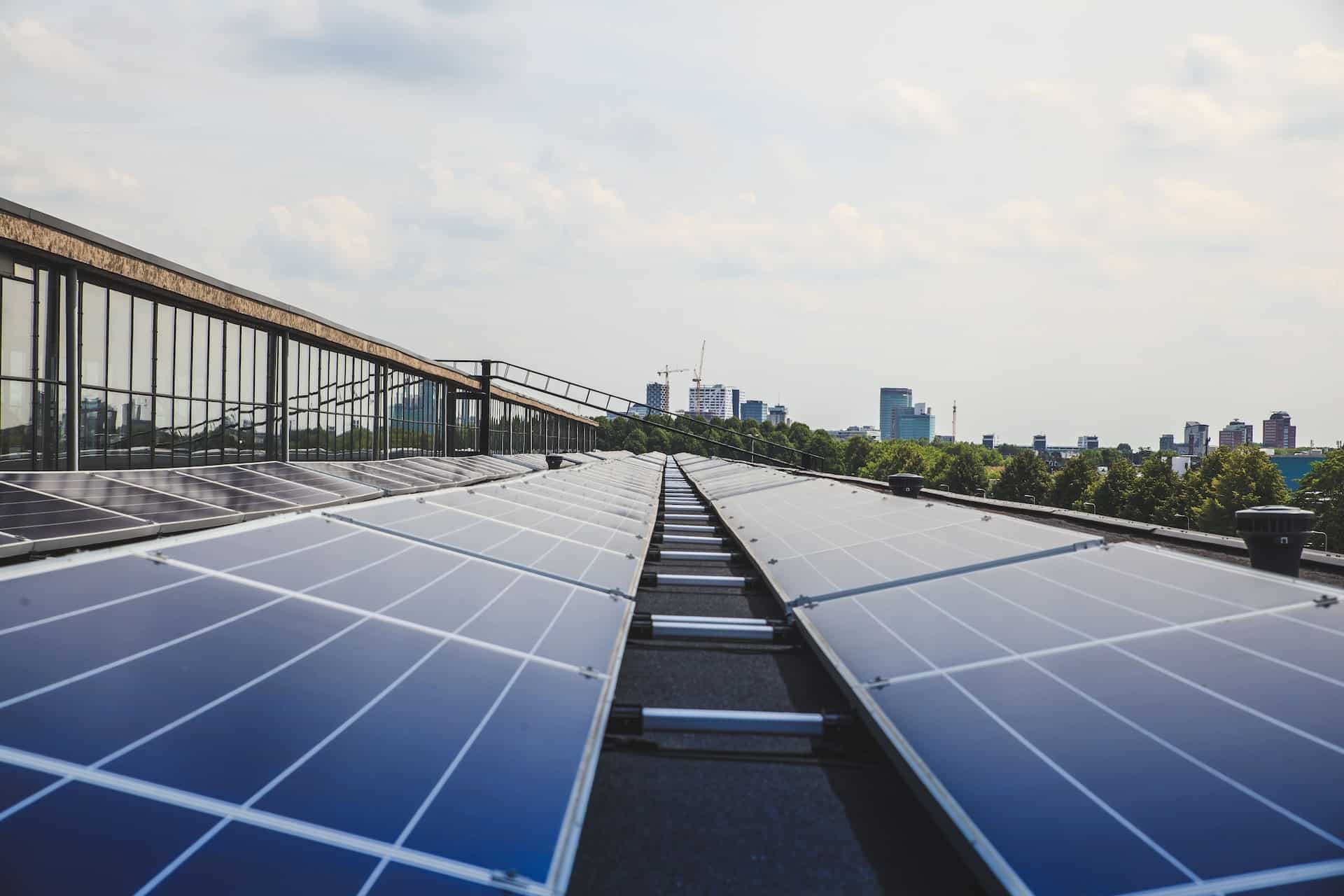 découvrez des témoignages inspirants de particuliers et d'entreprises ayant installé des panneaux photovoltaïques. apprenez comment ces solutions énergétiques durables ont transformé leur consommation d'énergie et contribué à la préservation de l'environnement.