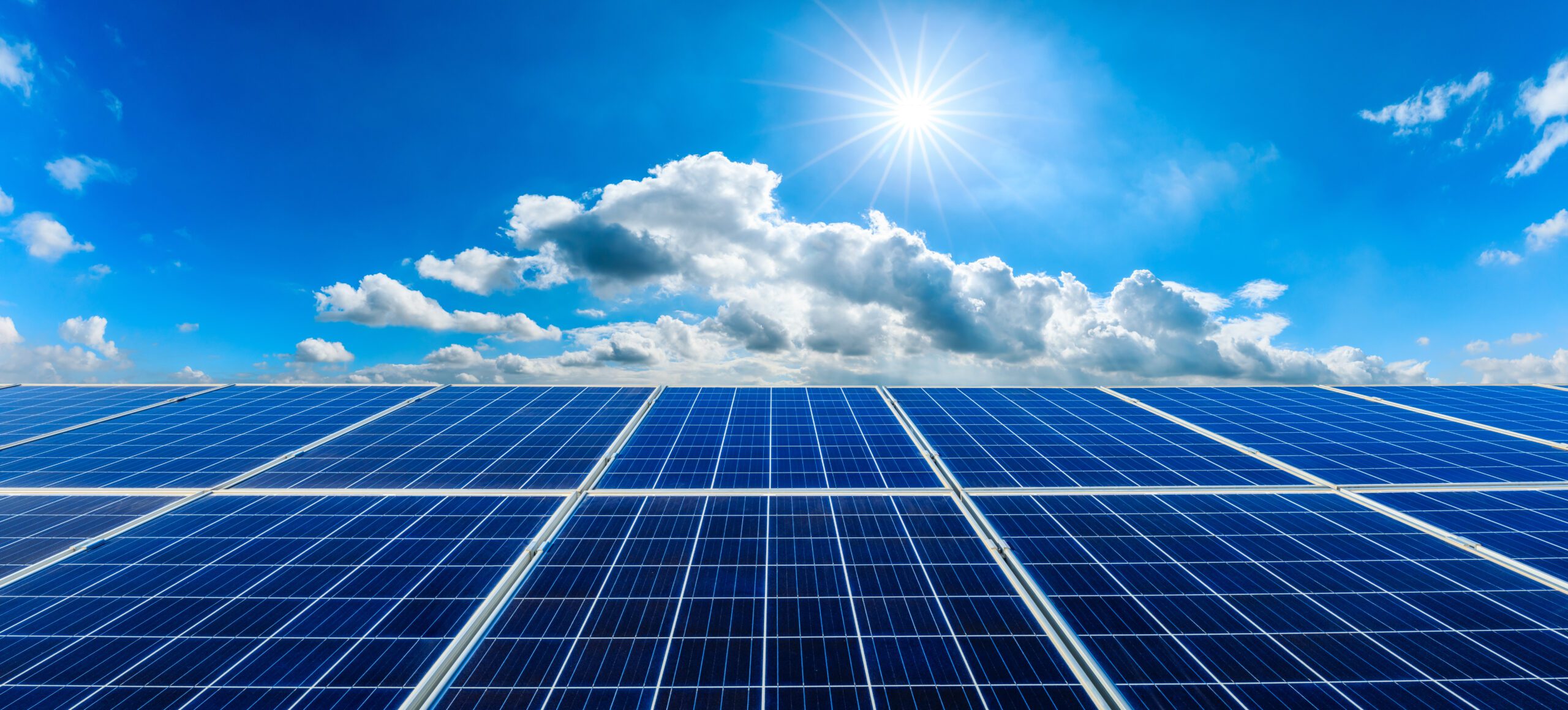 découvrez les applications photovoltaïques dans l'industrie : des solutions durables et innovantes pour produire de l'énergie solaire, réduire les coûts et minimiser l'impact environnemental. optimisez votre production avec les technologies photovoltaïques adaptées à vos besoins.