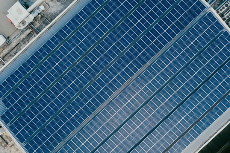 découvrez des astuces photovoltaïques essentielles pour optimiser l'efficacité de votre installation solaire. apprenez à maximiser votre production d'énergie, réduire vos factures et adopter des pratiques écologiques, tout en contribuant à un avenir durable.