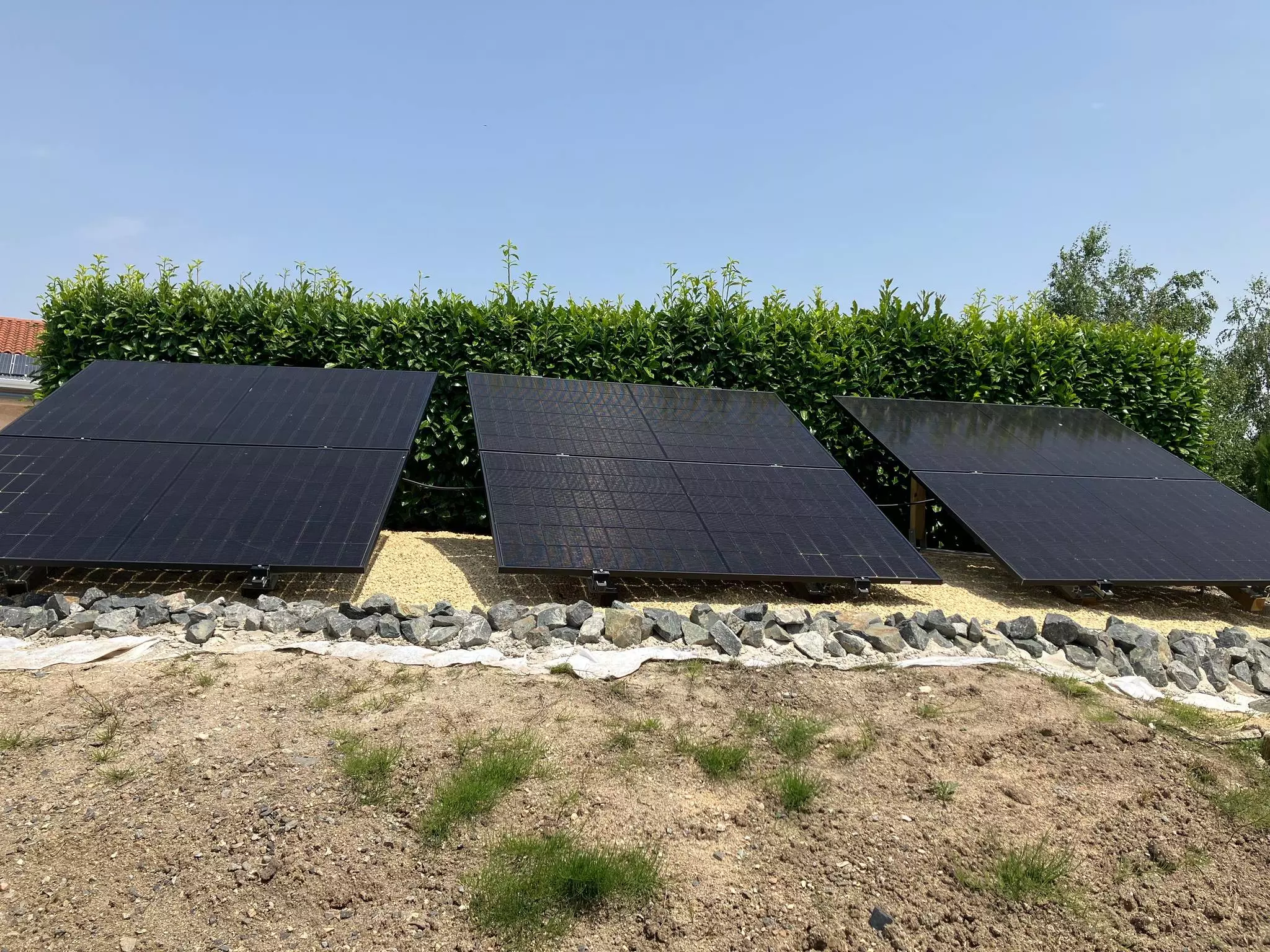 découvrez les nombreux avantages des panneaux solaires 3 kwc : efficacité énergétique, réduction des factures d'électricité, impact environnemental positif et valorisation de votre habitation. optez pour une solution durable et économique pour votre consommation d'énergie.