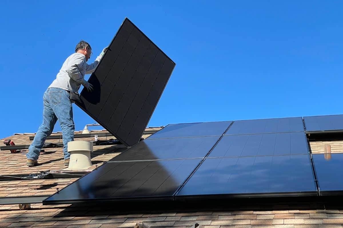 découvrez les avantages des panneaux solaires 300w : efficacité énergétique, économies sur vos factures d'électricité, impact environnemental réduit et simplicité d'installation. optez pour une énergie renouvelable durable et rentable dès aujourd'hui!