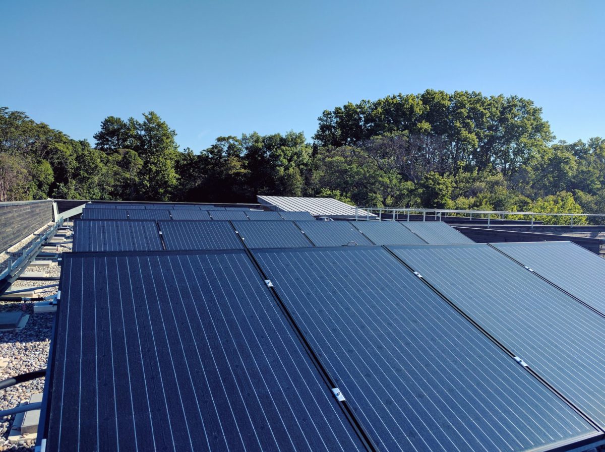 découvrez les nombreux avantages des panneaux dualsun, une solution innovante alliant production d'électricité et d'eau chaude. idéaux pour optimiser votre consommation d'énergie, ces panneaux offrent une performance accrue, un respect de l'environnement et des économies substantielles sur vos factures. optez pour une énergie durable et savourez le confort d'une installation fiable et performante.