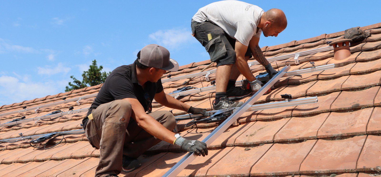 découvrez les nombreux avantages des panneaux solaires en haute-savoie : économies d'énergie, respect de l'environnement, valorisation de votre patrimoine immobilier et aide à la transition énergétique. profitez d'un ensoleillement optimal pour rentabiliser votre investissement tout en contribuant à un avenir durable.