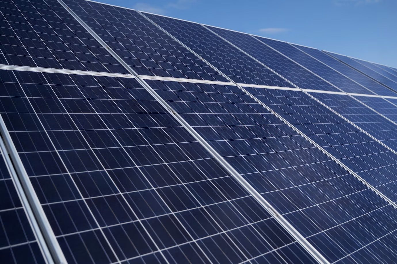 découvrez l'avenir des panneaux photovoltaïques : innovations, technologies émergentes et solutions durables pour une énergie propre et renouvelable. explorez comment ces avancées peuvent transformer notre consommation d'énergie et contribuer à un monde plus vert.