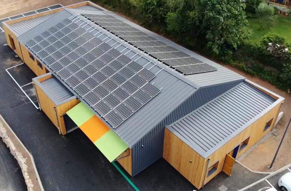 découvrez notre bureau d'étude photovoltaïque, spécialisé dans l'analyse, la conception et l'optimisation de projets solaires. nous vous accompagnons dans la transition énergétique en maximisant l'efficacité de vos installations photovoltaïques. profitez d'une expertise de pointe pour valoriser votre investissement durable.