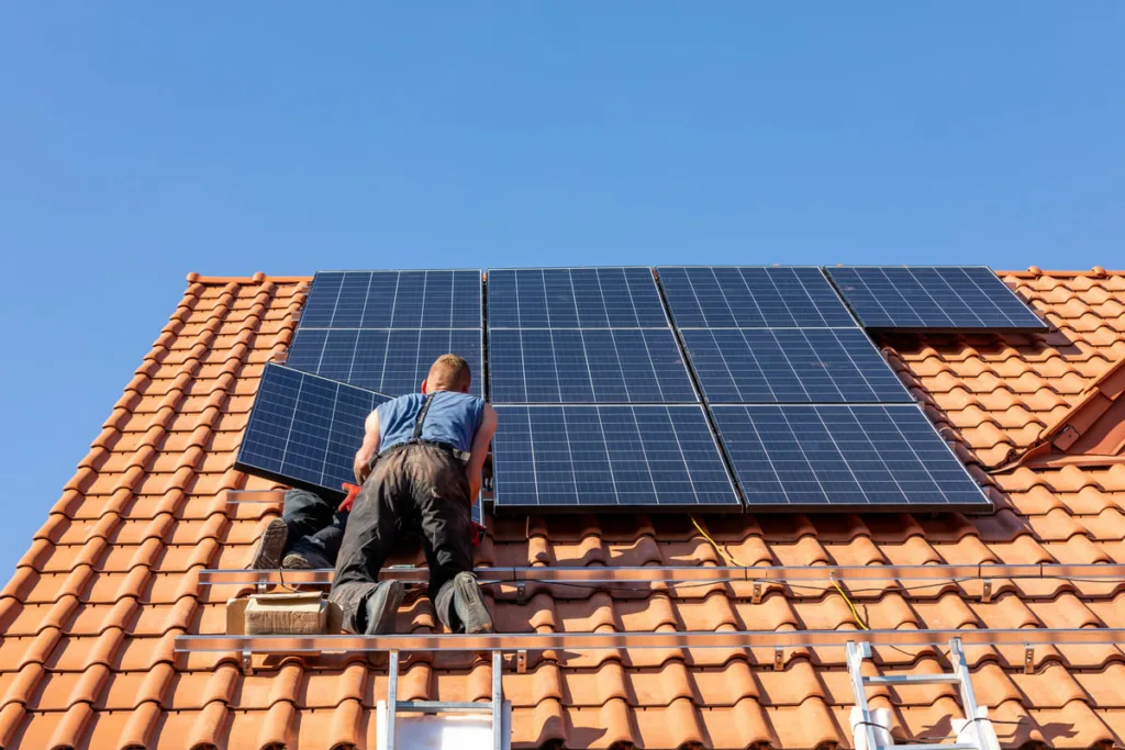 découvrez comment choisir le panneau photovoltaïque idéal pour optimiser votre production d'énergie solaire. guide complet sur les critères à considérer, les types de panneaux disponibles et les avantages d'une installation adaptée à vos besoins.