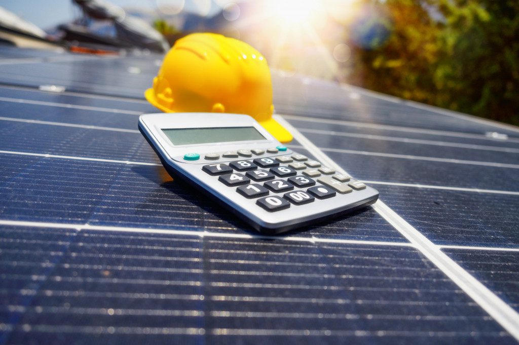découvrez tout ce qu'il faut savoir sur le coût des panneaux solaires. comparez les prix, apprenez sur les aides financières disponibles et évaluez la rentabilité de l'installation de panneaux photovoltaïques pour votre maison.