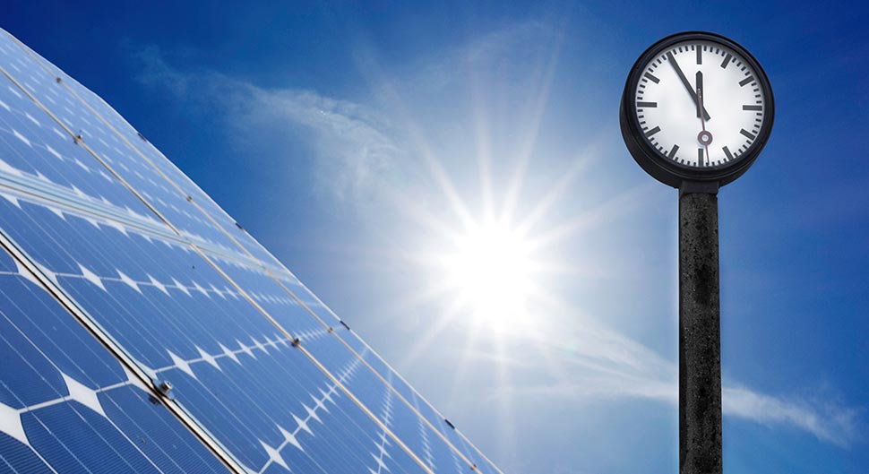 découvrez la durée de vie des panneaux photovoltaïques et leur impact sur votre investissement énergétique. apprenez comment choisir des panneaux durables et maximiser leur performance sur le long terme.