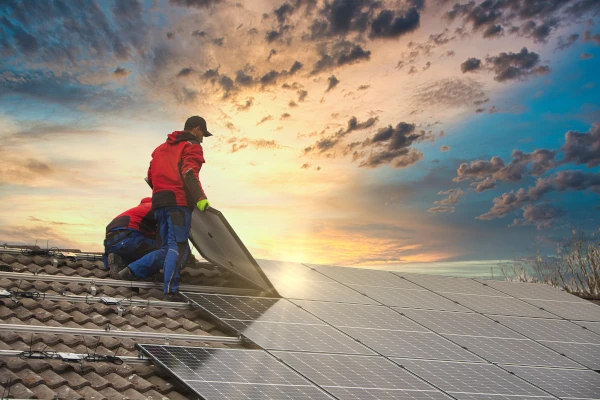 découvrez la durée de vie des panneaux solaires et les facteurs qui influencent leur longévité. informez-vous sur les garanties, l'entretien et les innovations technologiques qui optimisent leur performance au fil des ans.
