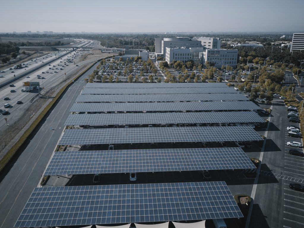 découvrez l'importance de la faisabilité d'un projet photovoltaïque. évaluez les aspects techniques, économiques et environnementaux pour garantir le succès de votre installation solaire. obtenez des conseils d'experts pour maximiser votre investissement et contribuer à la transition énergétique.