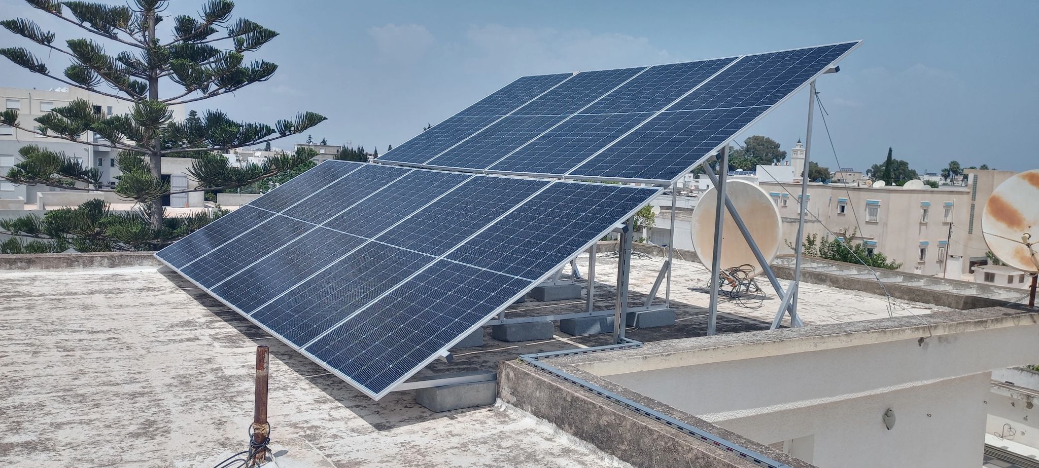 découvrez les meilleurs fournisseurs de panneaux solaires en tunisie pour optimiser votre transition énergétique. bénéficiez de conseils d'experts, de produits de qualité et de solutions adaptées à vos besoins pour un avenir plus durable.