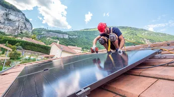 découvrez l'importance de l'inclinaison des panneaux solaires pour optimiser la captation de l'énergie solaire. apprenez comment un angle adapté peut augmenter l'efficacité de vos installations solaires, réduire vos factures d'énergie et contribuer à une planète plus verte.