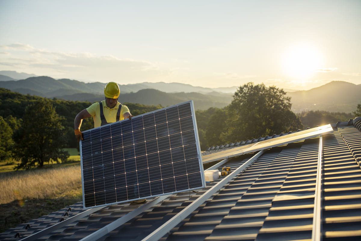 découvrez comment installer des panneaux solaires chez vous pour réduire vos factures d'énergie et contribuer à un avenir plus durable. suivez nos conseils pratiques et choisissez la solution adaptée à vos besoins.