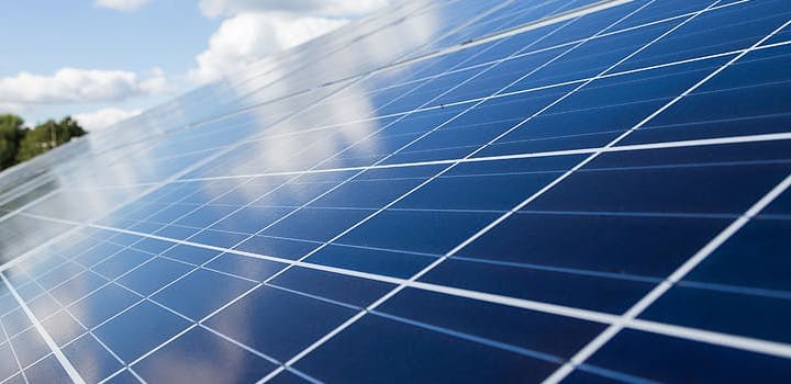 découvrez les avantages de l'investissement dans les panneaux solaires : rentabilité, économies d'énergie et impact positif sur l'environnement. transformez votre consommation d'électricité grâce à une solution durable et économique.