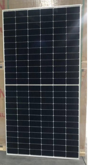 découvrez notre kit solaire 700w économique, conçu pour vous offrir une solution d'énergie renouvelable fiable et abordable. idéal pour réduire vos factures d'électricité et contribuer à un avenir durable, ce kit complet facile à installer est parfait pour une utilisation domestique ou en camping. optez pour l'énergie solaire et faites des économies tout en préservant l'environnement !