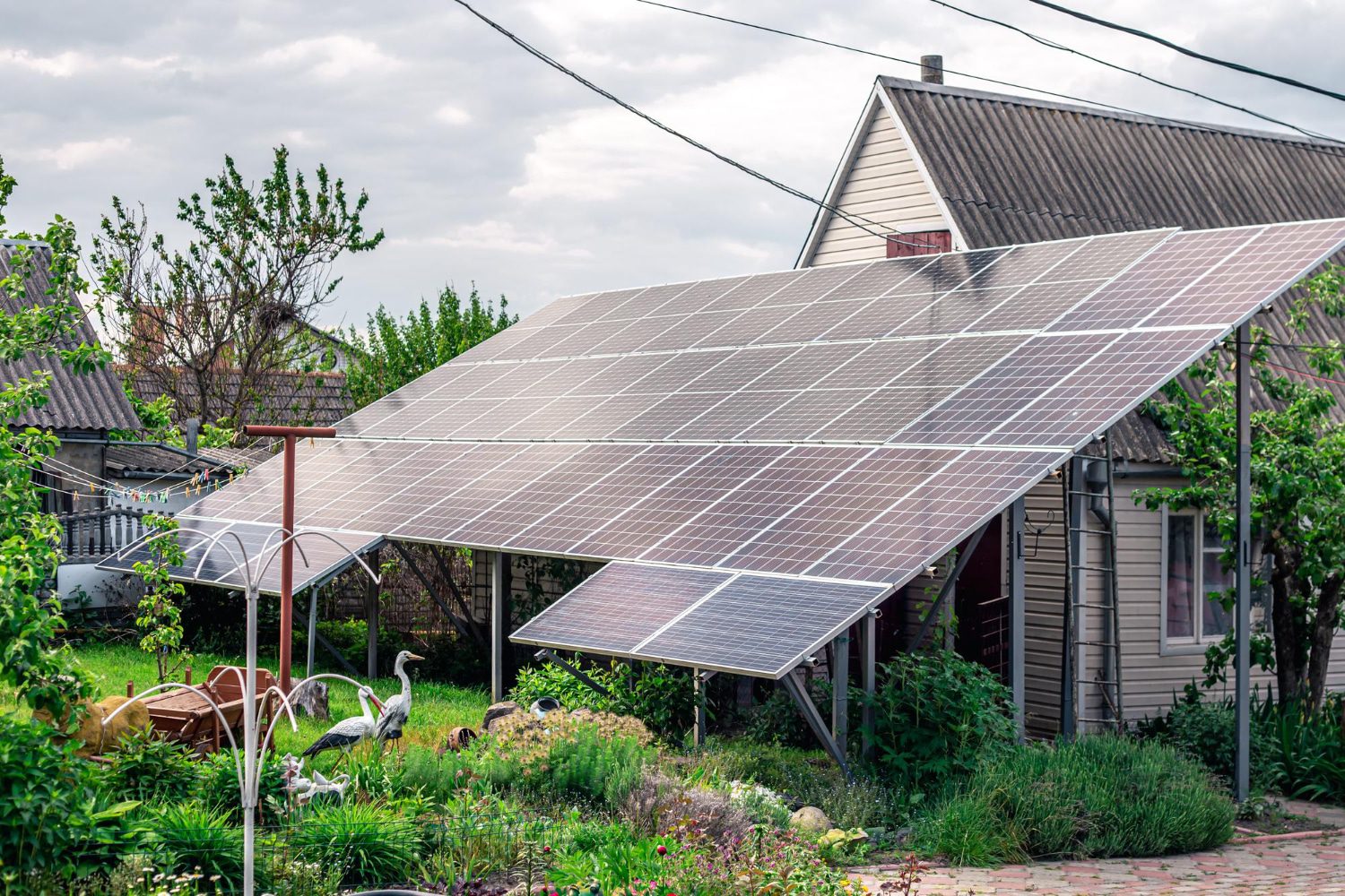 découvrez notre kit solaire jardin complet, idéal pour profiter de l'énergie renouvelable tout en embellissant votre espace extérieur. facile à installer, il permet d'éclairer votre jardin de manière écologique et économique.
